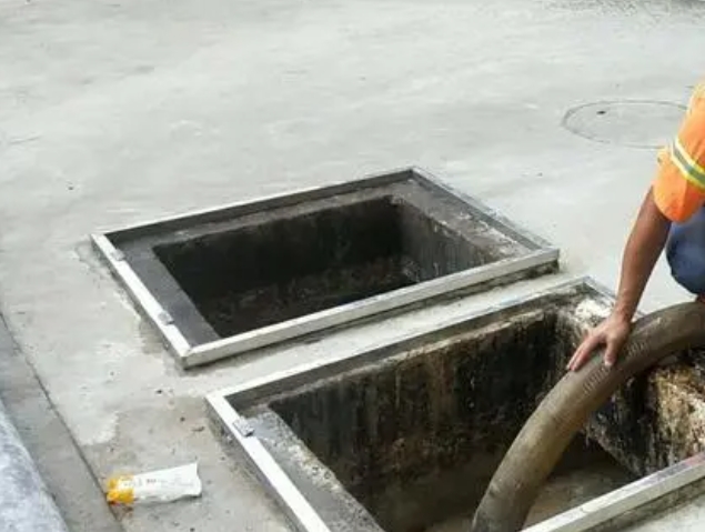 三穗化粪池清理